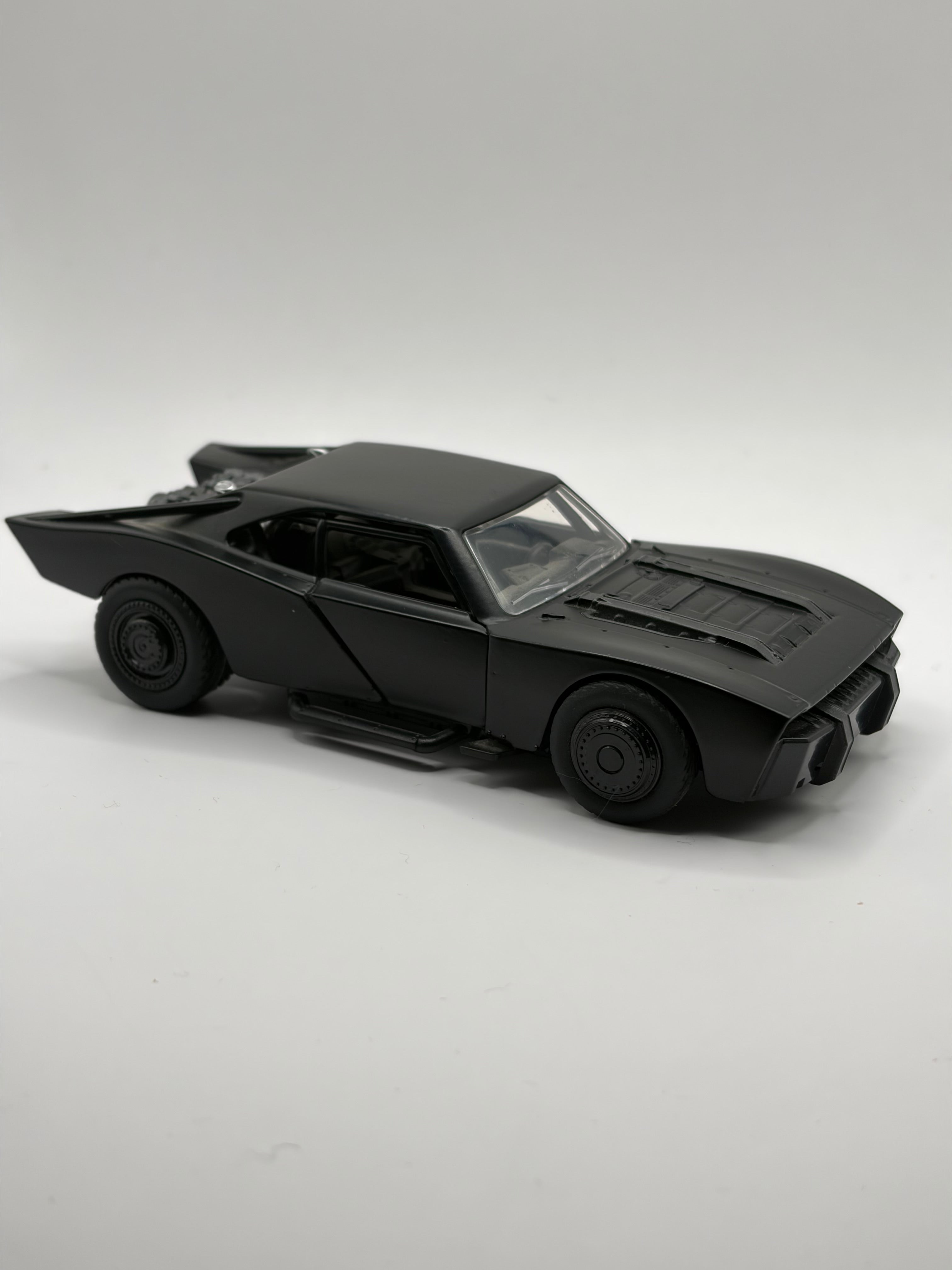 The Batman (2022) Muscle Car Batmobile Die-Cast Model | DC Comics Collector's Car UK